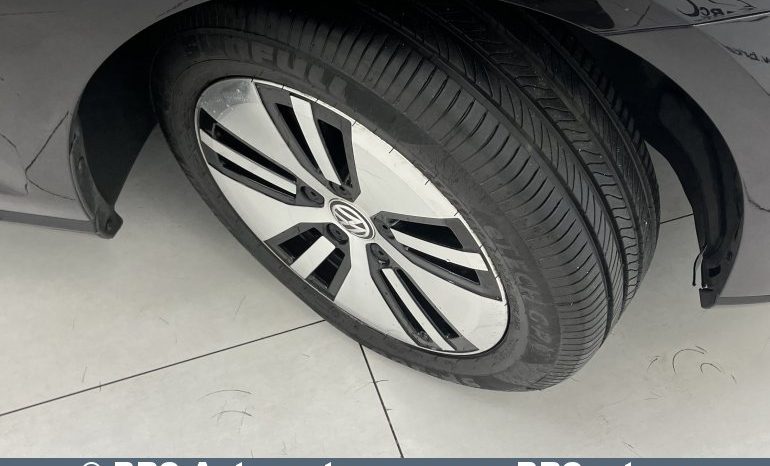 Volkswagen Golf e 36kWh Automatas 2019 full