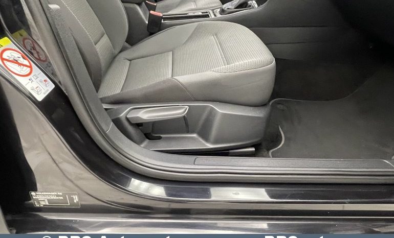 Volkswagen Golf e 36kWh Automatas 2019 full