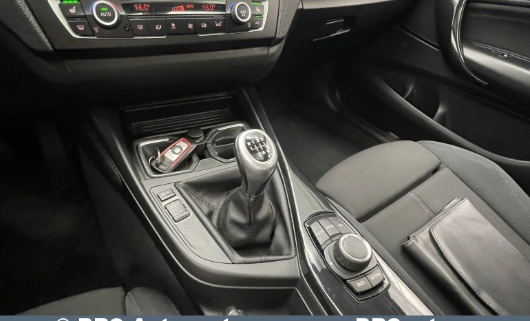 BMW 118 d Sport 2012 full