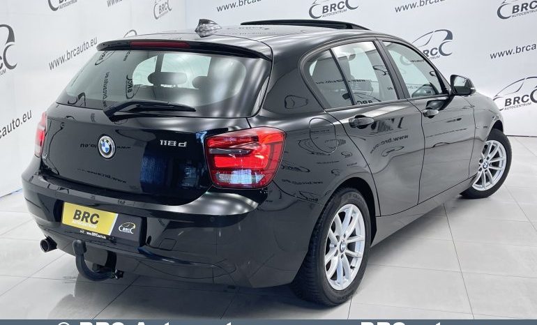 BMW 118 d Sport 2012 full