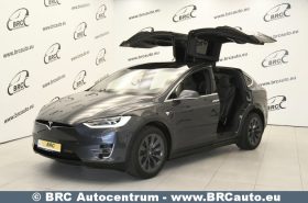 Tesla Model X 75D 2018