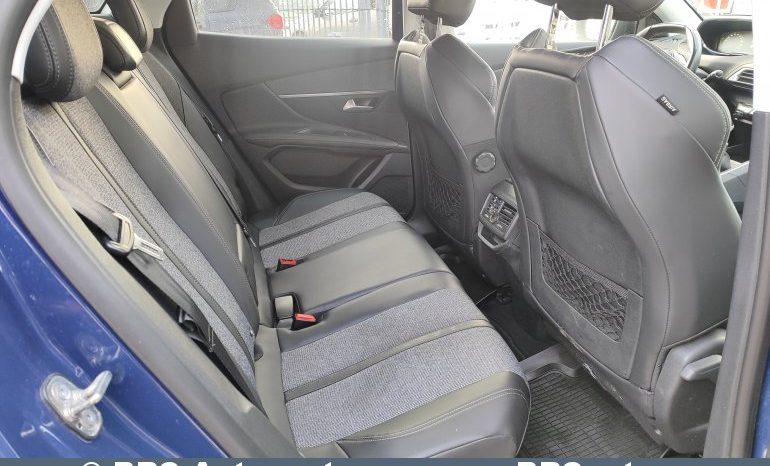 Peugeot 3008 1.2 PureTech 2017 full