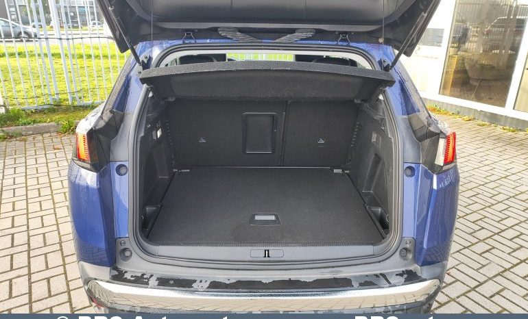Peugeot 3008 1.2 PureTech 2017 full