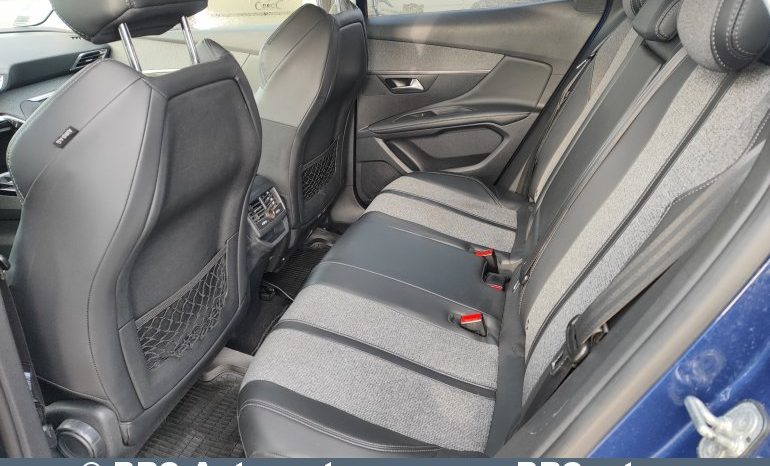 Peugeot 3008 1.2 PureTech 2017 full