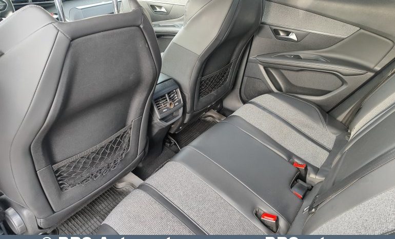 Peugeot 3008 1.2 PureTech 2017 full