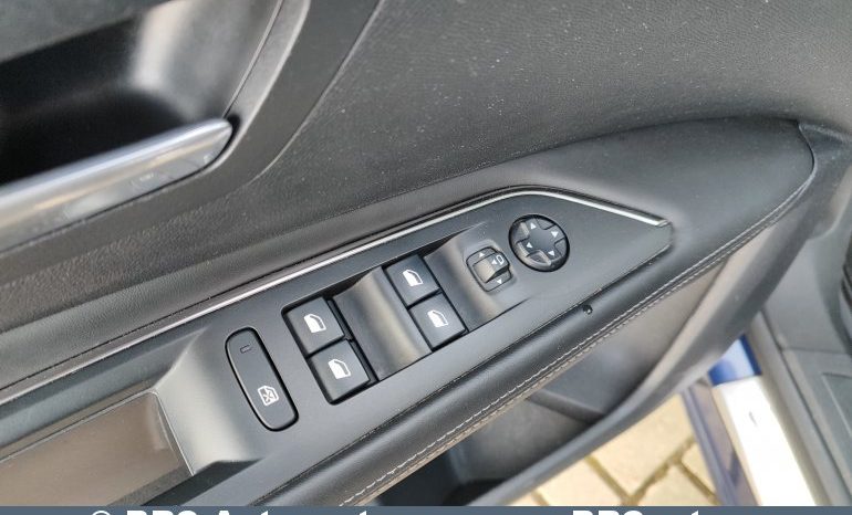 Peugeot 3008 1.2 PureTech 2017 full