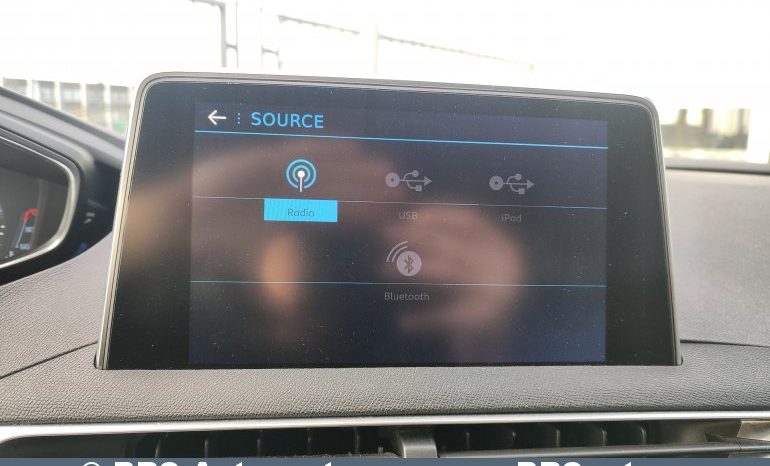 Peugeot 3008 1.2 PureTech 2017 full