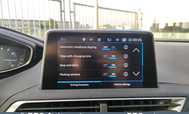 Peugeot 3008 1.2 PureTech 2017 full
