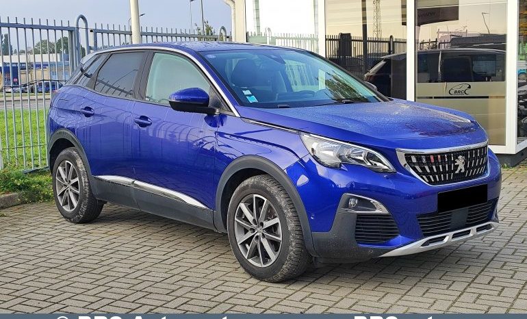 Peugeot 3008 1.2 PureTech 2017 full