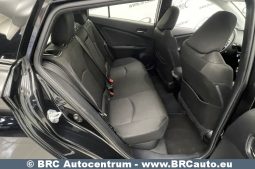 Toyota Prius 1.8 Hybrid Automatas 2019 full