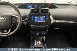 Toyota Prius 1.8 Hybrid Automatas 2019 full