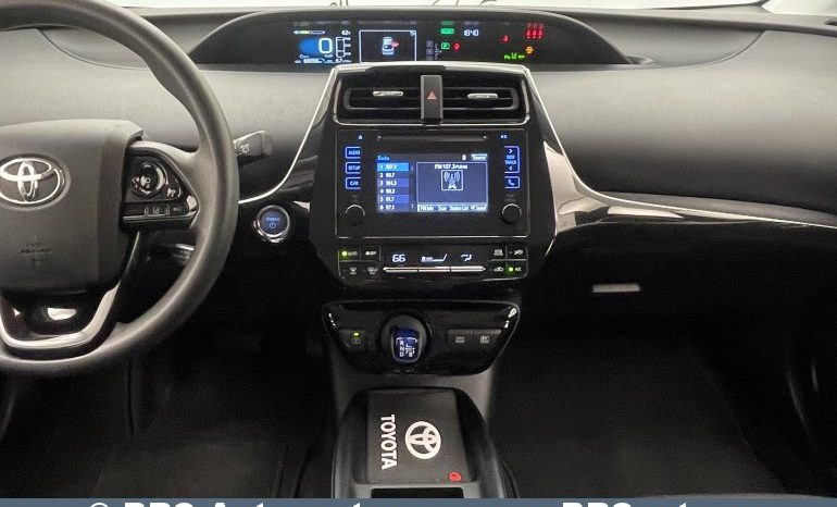 Toyota Prius 1.8 Hybrid Automatas 2019 full