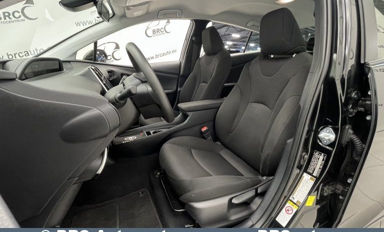 Toyota Prius 1.8 Hybrid Automatas 2019 full