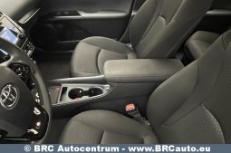 Toyota Prius 1.8 Hybrid Automatas 2019 full