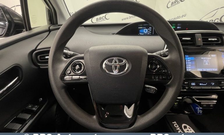Toyota Prius 1.8 Hybrid Automatas 2019 full