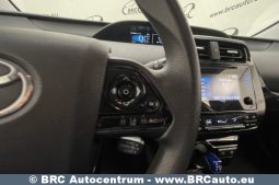 Toyota Prius 1.8 Hybrid Automatas 2019 full