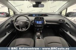 Toyota Prius 1.8 Hybrid Automatas 2019 full