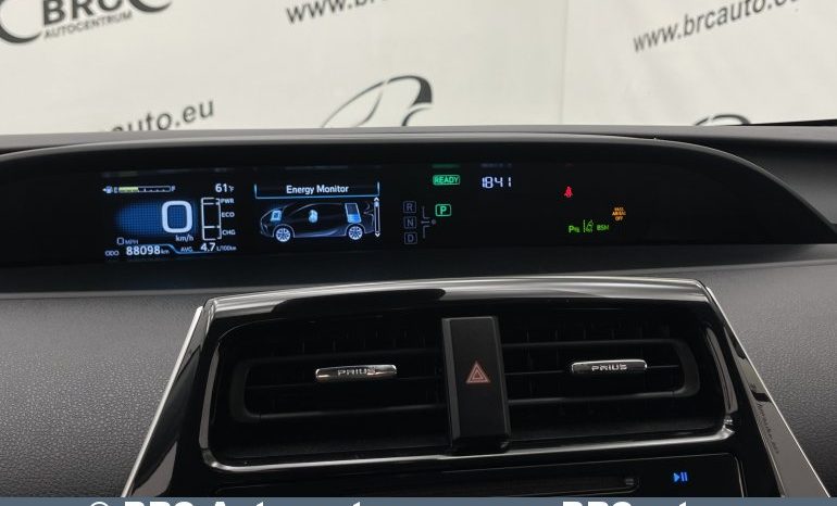 Toyota Prius 1.8 Hybrid Automatas 2019 full