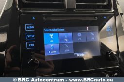 Toyota Prius 1.8 Hybrid Automatas 2019 full