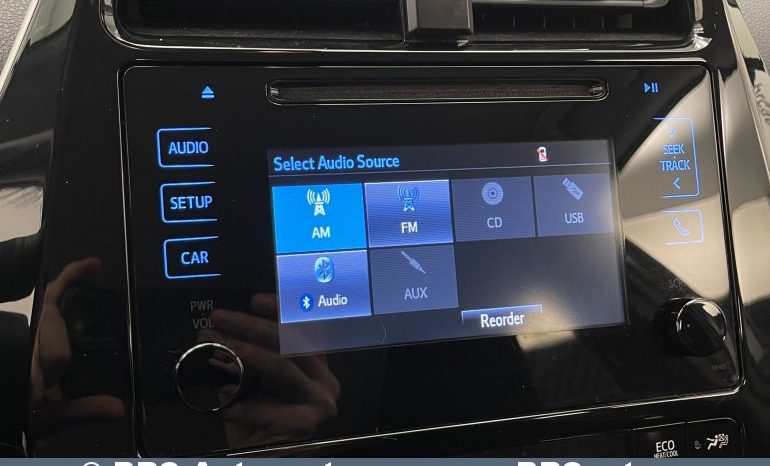 Toyota Prius 1.8 Hybrid Automatas 2019 full