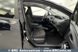 Toyota Prius 1.8 Hybrid Automatas 2019 full