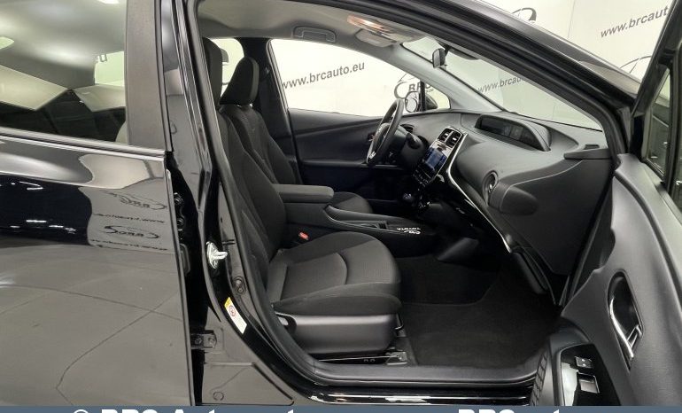 Toyota Prius 1.8 Hybrid Automatas 2019 full