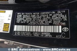 Toyota Prius 1.8 Hybrid Automatas 2019 full