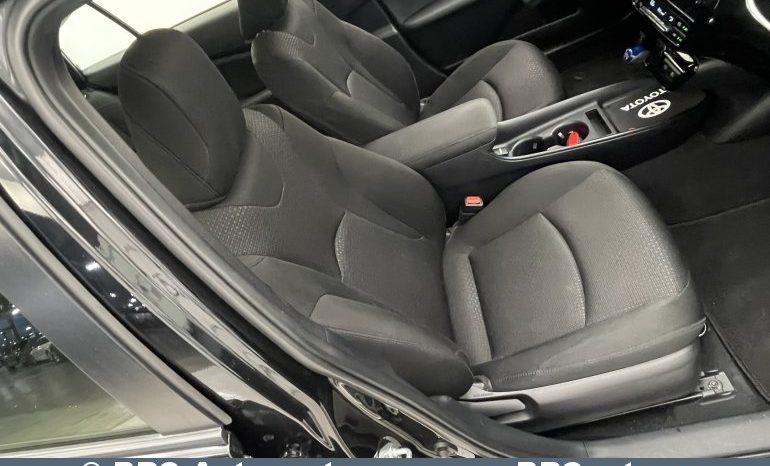 Toyota Prius 1.8 Hybrid Automatas 2019 full