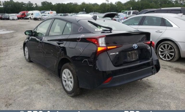 Toyota Prius 1.8 Hybrid Automatas 2019 full