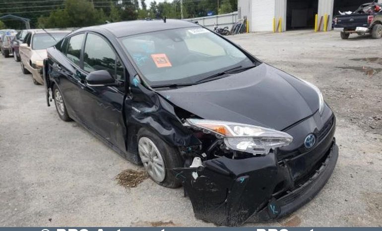 Toyota Prius 1.8 Hybrid Automatas 2019 full