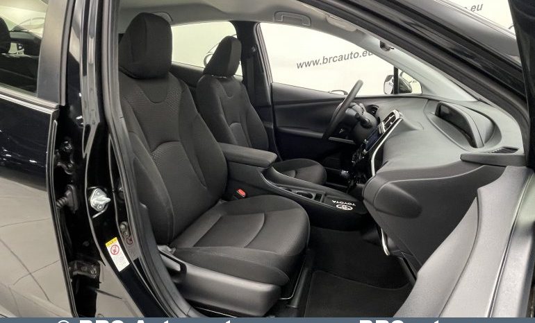 Toyota Prius 1.8 Hybrid Automatas 2019 full