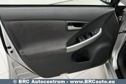 Toyota Prius 1.8 Hybrid Automatas 2010 full