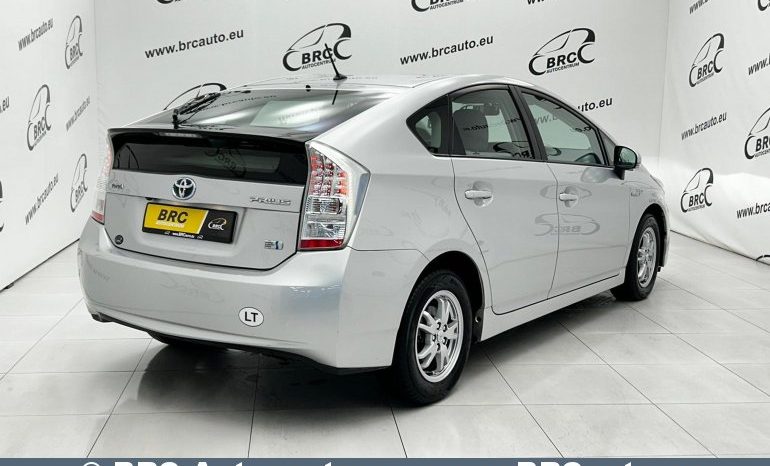 Toyota Prius 1.8 Hybrid Automatas 2010 full