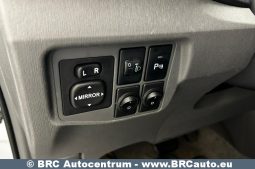 Toyota Prius 1.8 Hybrid Automatas 2010 full