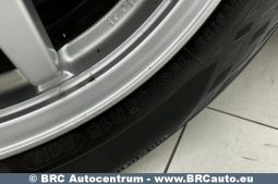 Toyota Prius 1.8 Hybrid Automatas 2010 full