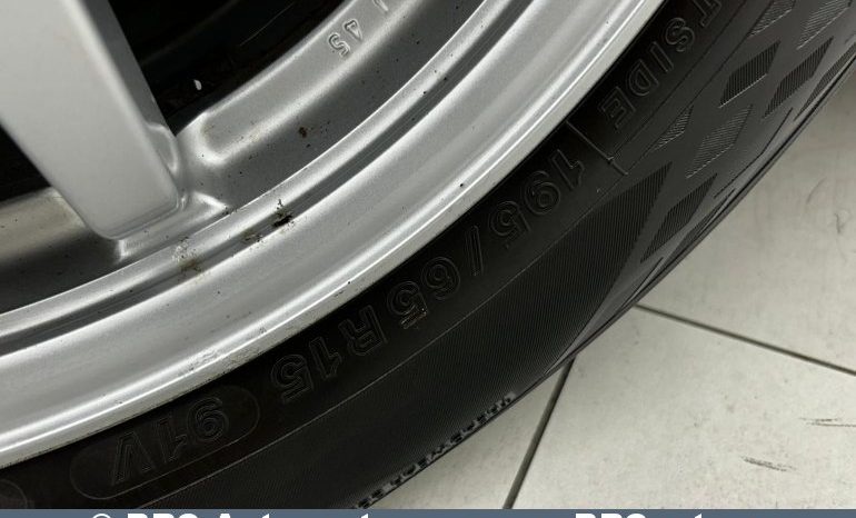 Toyota Prius 1.8 Hybrid Automatas 2010 full
