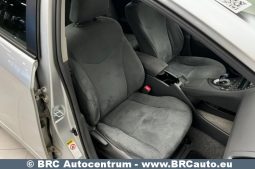 Toyota Prius 1.8 Hybrid Automatas 2010 full