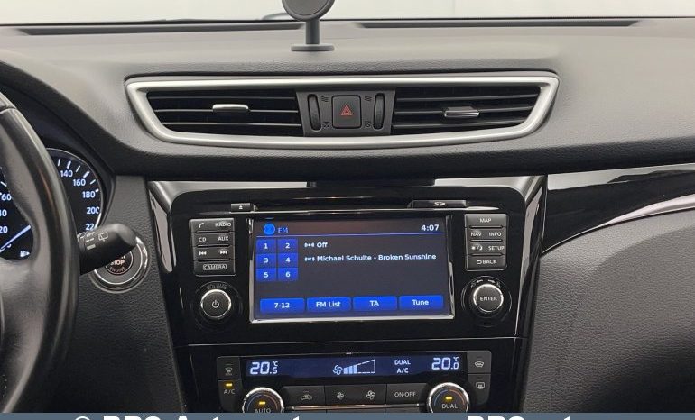 Nissan Qashqai 1.6 DIG-T 2015 full