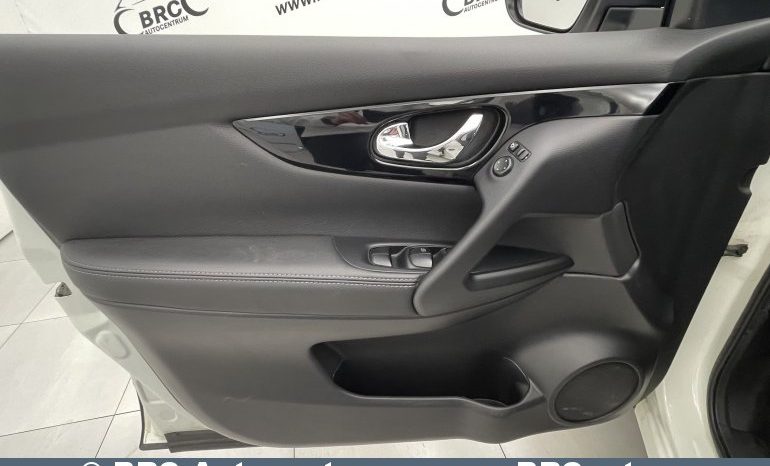 Nissan Qashqai 1.6 DIG-T 2015 full