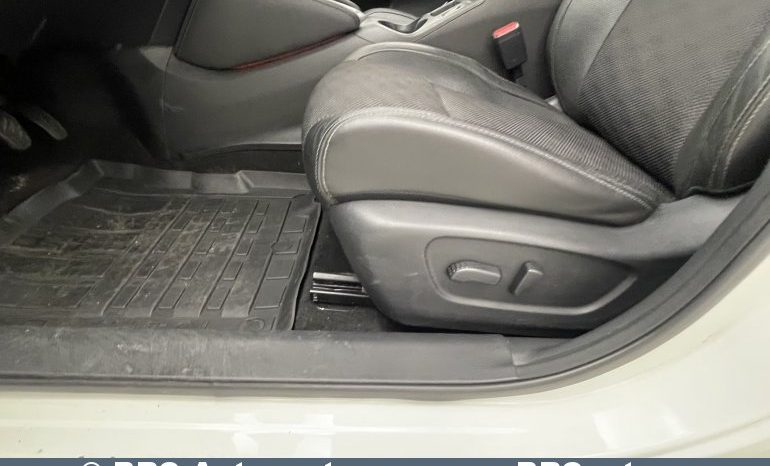 Nissan Qashqai 1.6 DIG-T 2015 full