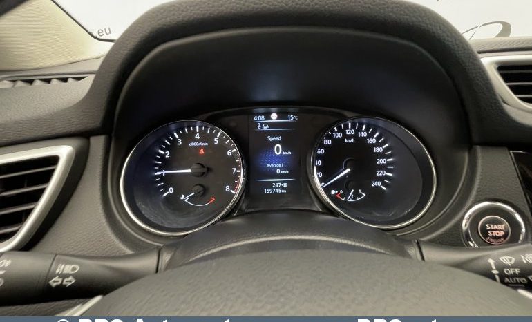 Nissan Qashqai 1.6 DIG-T 2015 full
