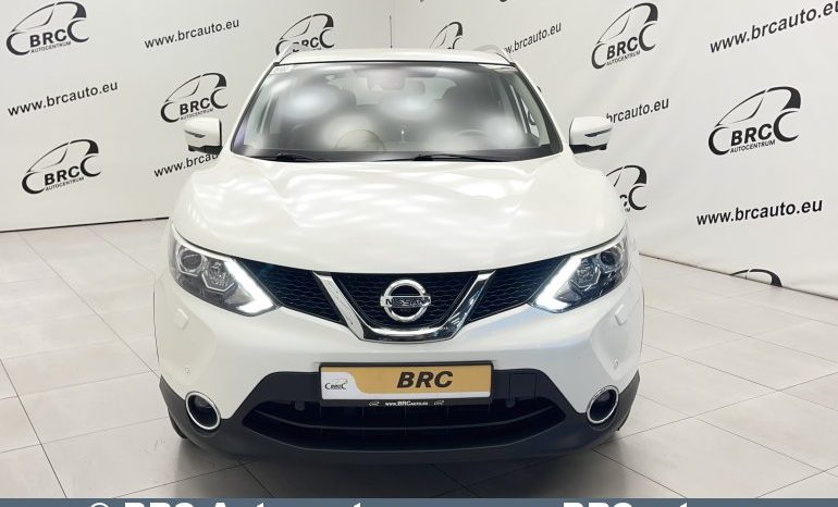 Nissan Qashqai 1.6 DIG-T 2015 full