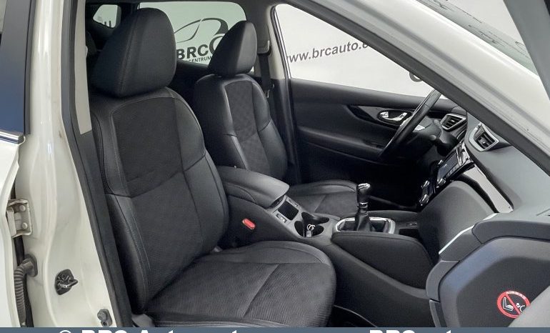 Nissan Qashqai 1.6 DIG-T 2015 full