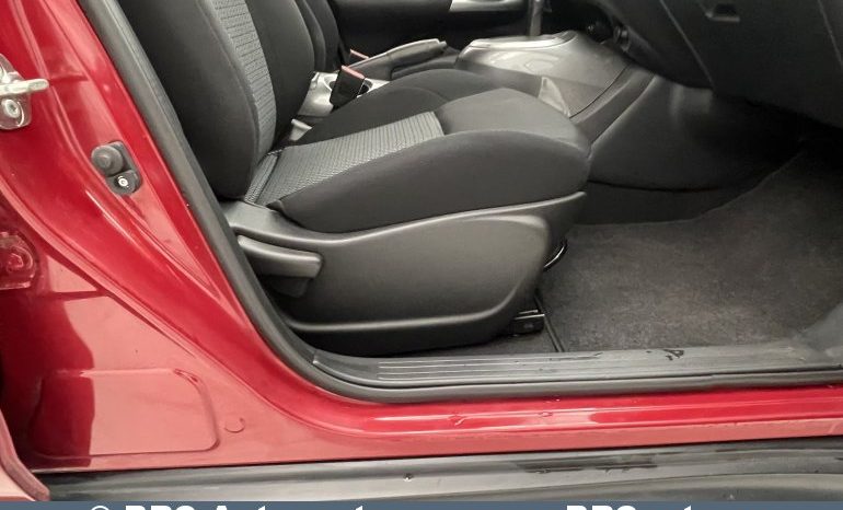 Nissan Juke 1.6i Automatas 2017 full