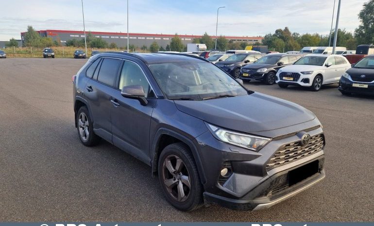 Toyota RAV 4 2.0i 2020 full
