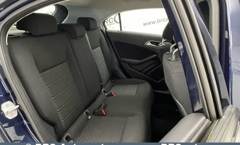 Mercedes-Benz A 180 D 2017 full