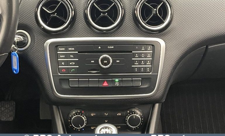Mercedes-Benz A 180 D 2017 full