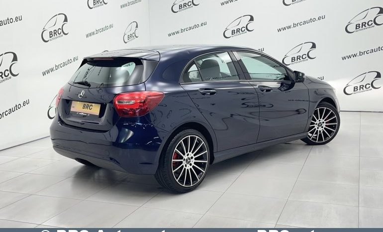 Mercedes-Benz A 180 D 2017 full