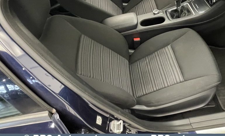 Mercedes-Benz A 180 D 2017 full