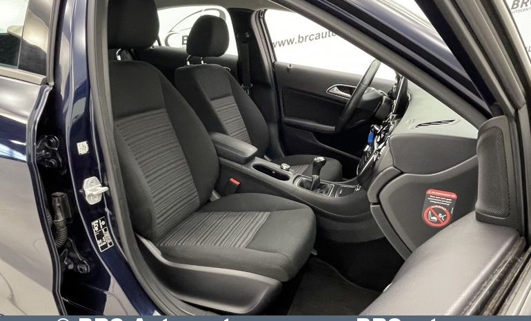 Mercedes-Benz A 180 D 2017 full